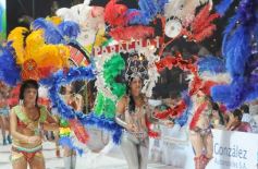 Foto de la galería: Primera noche de los Carnavales Misioneros en el cuarto tramo de la costanera