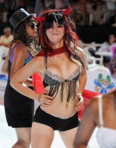 Foto de la galería: Primera noche de los Carnavales Misioneros en el cuarto tramo de la costanera