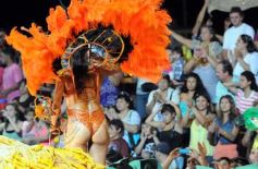 Foto de la galería: Segunda noche de los carnavales misioneros en el cuarto tramo de la costanera