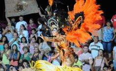 Foto de la galería: Segunda noche de los carnavales misioneros en el cuarto tramo de la costanera