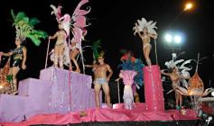 Foto de la galería: Segunda noche de los carnavales misioneros en el cuarto tramo de la costanera