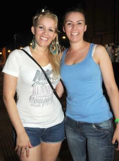 Foto de la galería: Segunda noche de los carnavales misioneros en el cuarto tramo de la costanera