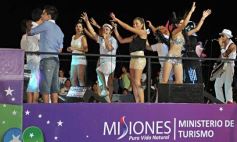 Foto de la galería: Segunda noche de los carnavales misioneros en el cuarto tramo de la costanera