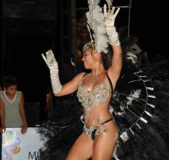 Foto de la galería: Segunda noche de los carnavales misioneros en el cuarto tramo de la costanera