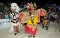 Foto de la galería: Segunda noche de los carnavales misioneros en el cuarto tramo de la costanera