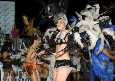 Foto de la galería: Segunda noche de los carnavales misioneros en el cuarto tramo de la costanera