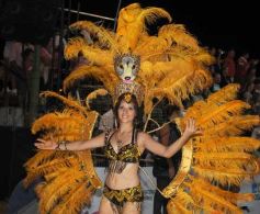 Foto de la galería: Segunda noche de los carnavales misioneros en el cuarto tramo de la costanera