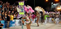 Foto de la galería: Última noche de los Carnavales Misioneros 2013