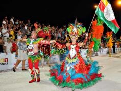 Foto de la galería: Última noche de los Carnavales Misioneros 2013