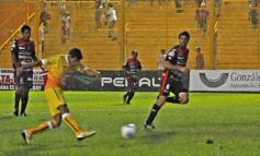 Foto de la galería: Crucero del Norte 0-Patronato de Paraná 1