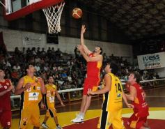 Foto de la galería: Tokio de Posadas 73-Talleres de Tafí Viejo 66