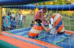 Foto de la galería: Feria y festival en plaza del barrio Los Lapachos