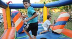 Foto de la galería: Feria y festival en plaza del barrio Los Lapachos