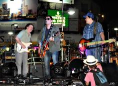 Foto de la galería: Recital al aire libre frente al Posadas Plaza Shopping