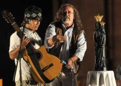 Foto de la galería: Misa Criolla con músicos misioneros