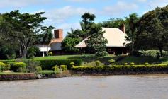 Foto de la galería: Vista aérea y ribereña de Posadas a San Ignacio