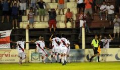 Foto de la galería: Guaraní A. Franco 2-Alumni de Cordoba 0