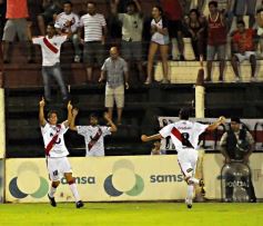 Foto de la galería: Guaraní A. Franco 2-Alumni de Cordoba 0