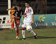 Foto de la galería: Guaraní A. Franco 2-Alumni de Cordoba 0