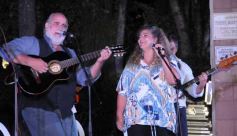 Foto de la galería: Festejo popular por el 130 aniversario de la Casa de Gobierno