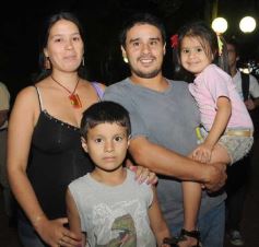 Foto de la galería: Festejo popular por el 130 aniversario de la Casa de Gobierno