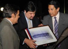 Foto de la galería: Festejo popular por el 130 aniversario de la Casa de Gobierno