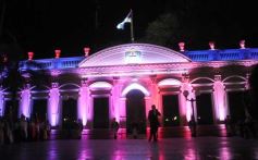 Foto de la galería: Festejo popular por el 130 aniversario de la Casa de Gobierno