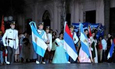 Foto de la galería: Festejo popular por el 130 aniversario de la Casa de Gobierno