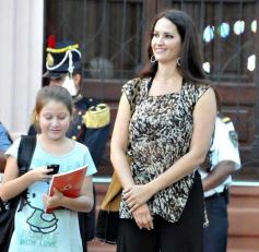 Foto de la galería: Festejo popular por el 130 aniversario de la Casa de Gobierno