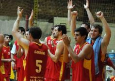 Foto de la galería: Tokio de Posadas 69-Unión de Santa Fe 103