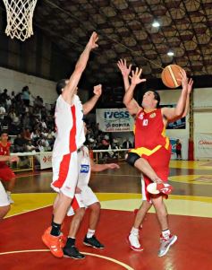 Foto de la galería: Tokio de Posadas 69-Unión de Santa Fe 103