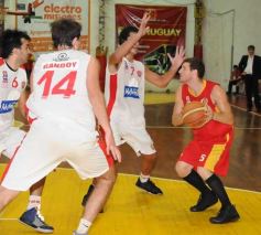 Foto de la galería: Tokio de Posadas 69-Unión de Santa Fe 103