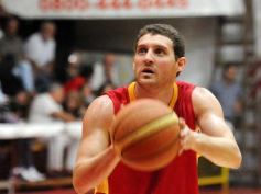 Foto de la galería: Tokio de Posadas 69-Unión de Santa Fe 103