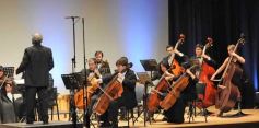 Foto de la galería: El teatro Lírico inició la temporada 2013 con la presentación de la Orquesta de Cámara del Centro de Conocimiento