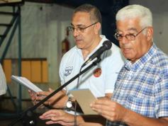 Foto de la galería: Acto de reconocimiento a dirigentes del básquetbol misionero