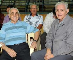 Foto de la galería: Acto de reconocimiento a dirigentes del básquetbol misionero