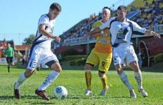 Foto de la galería: Crucero del Norte 2-Deportivo Merlo 0