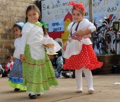 Foto de la galería: Festejos del 25 de Mayo en el Colegio del Carmen