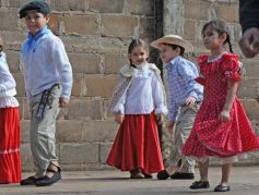 Foto de la galería: Festejos del 25 de Mayo en el Colegio del Carmen