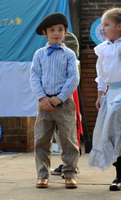 Foto de la galería: Festejos del 25 de Mayo en el Colegio del Carmen