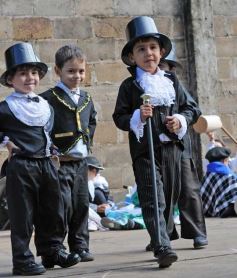 Foto de la galería: Festejos del 25 de Mayo en el Colegio del Carmen