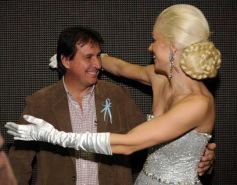 Foto de la galería: Desfile solidario con Ingrid Grudke en el club Oberá Tenis Club