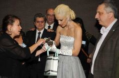 Foto de la galería: Desfile solidario con Ingrid Grudke en el club Oberá Tenis Club