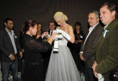 Foto de la galería: Desfile solidario con Ingrid Grudke en el club Oberá Tenis Club