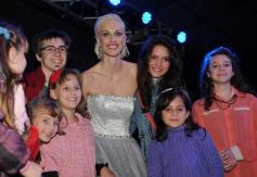 Foto de la galería: Desfile solidario con Ingrid Grudke en el club Oberá Tenis Club