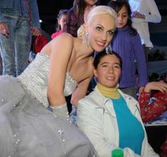 Foto de la galería: Desfile solidario con Ingrid Grudke en el club Oberá Tenis Club