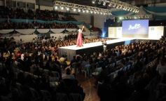 Foto de la galería: Desfile solidario con Ingrid Grudke en el club Oberá Tenis Club