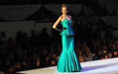 Foto de la galería: Desfile solidario con Ingrid Grudke en el club Oberá Tenis Club