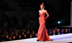 Foto de la galería: Desfile solidario con Ingrid Grudke en el club Oberá Tenis Club