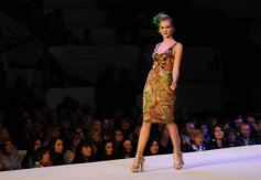 Foto de la galería: Desfile solidario con Ingrid Grudke en el club Oberá Tenis Club